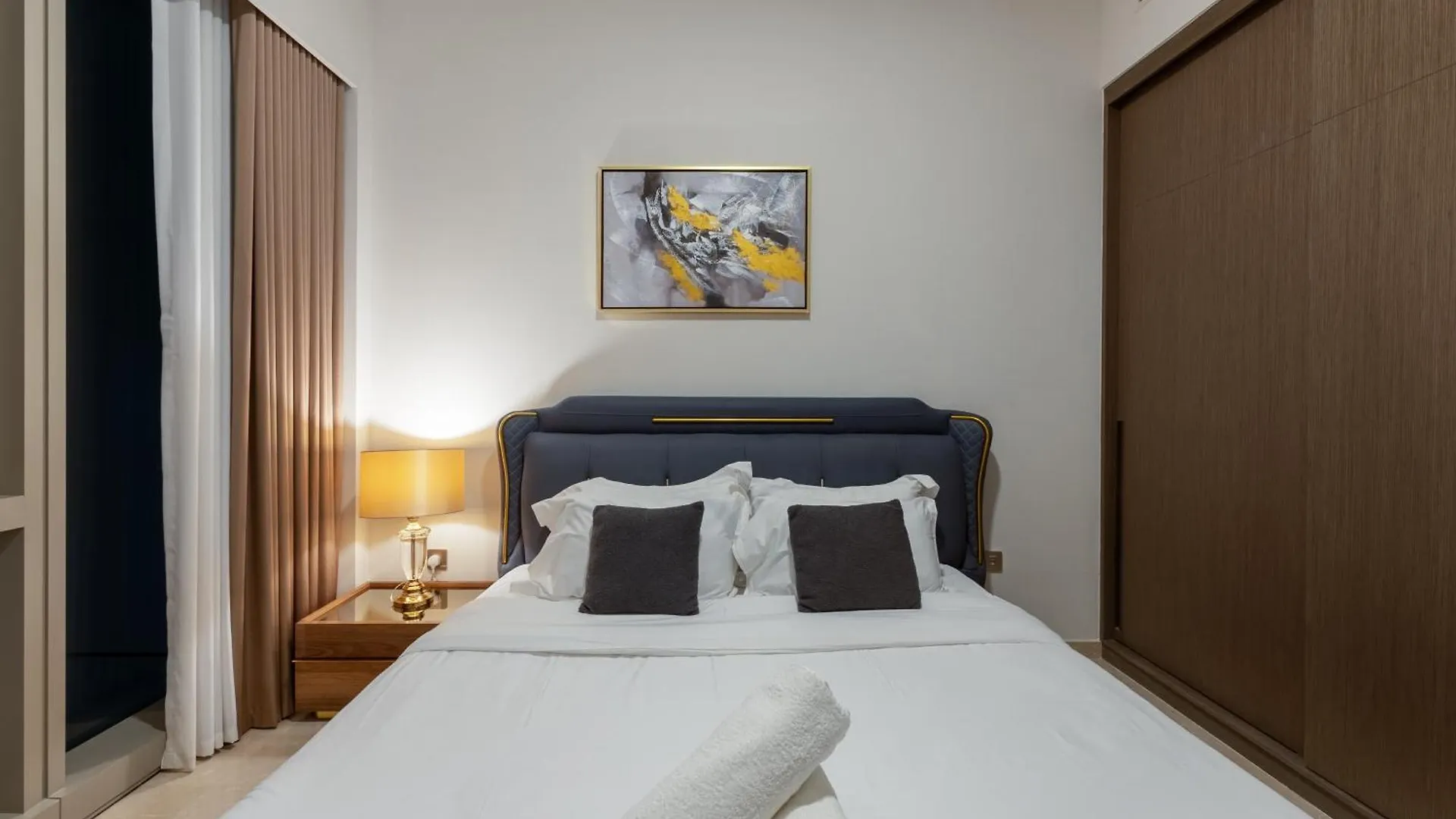 Neyazi Homes - Elegant 1Br Apartment In Grande, Downtown, Dubai United Arab Emirates